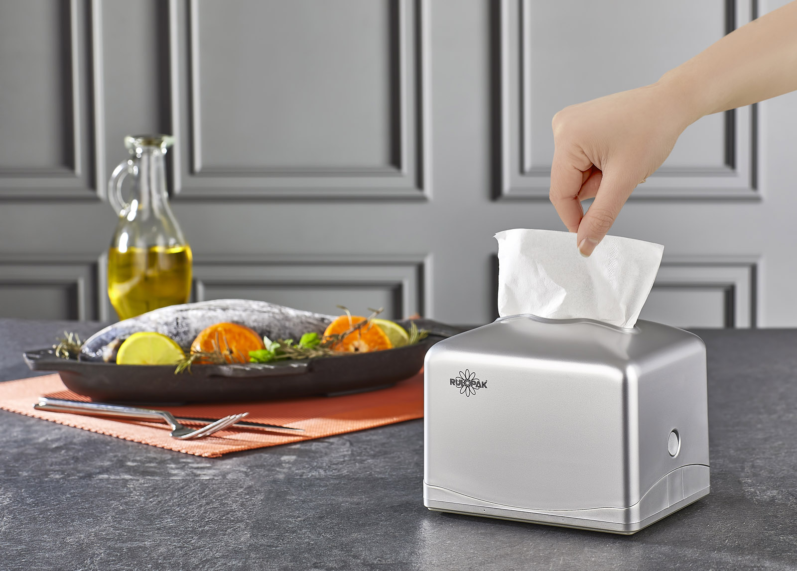 RULOPAK TEKÇEK MAXİ PEÇETE DİSPENSERİ